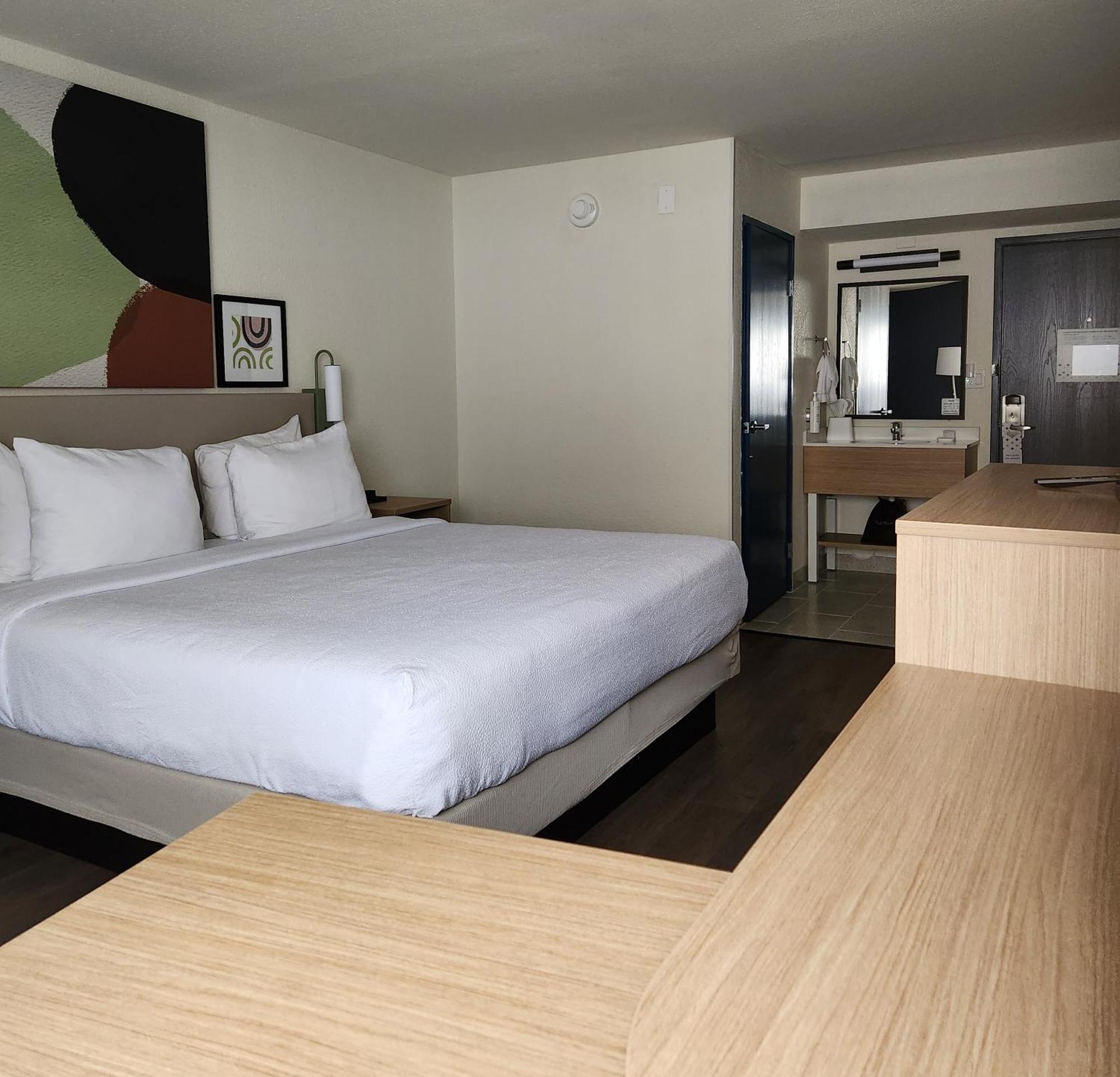 Spark By Hilton Wichita East Exterior foto